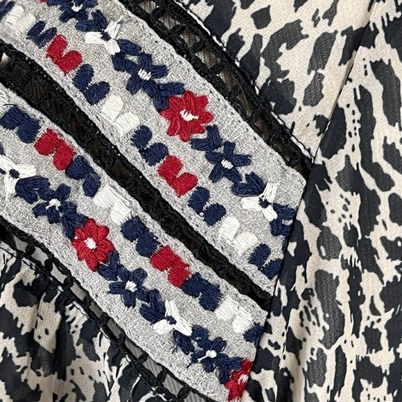 Anthropologie Bohemian Indian Rina Dhaka Peasant Blouse Leopard Embroidered XS - Picture 14 of 17